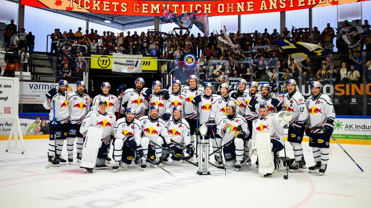 Der EHC Red Bull München gewinnt das Turnier um den Warrior-Cup in Kaufbeuren.